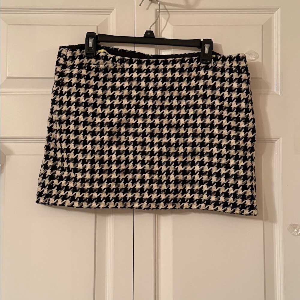 GAP Black and White Houndstooth Mini Skirt